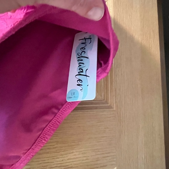 NWT Freshwater Wide-Strap Bandeaukini Swim
Top & Solid High-Waist Swim Bottoms - Picture 9 of 15
